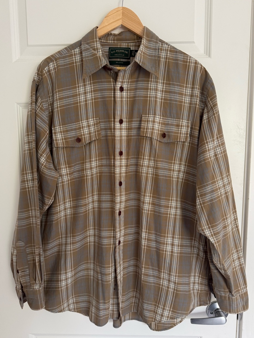 C.C. FILSON Mens Long Sleeve Button Front Flannel Shirt SIZE XL Brown Plaid Tan
